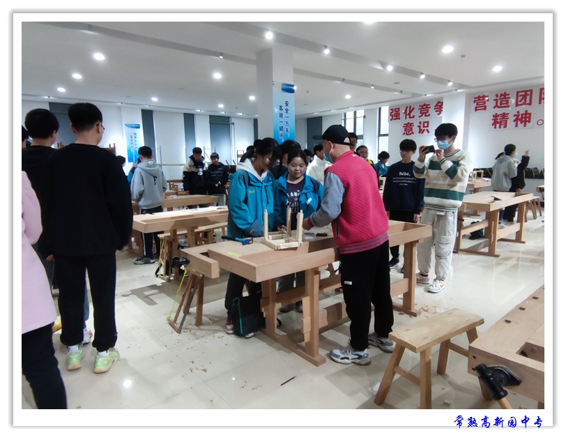 e903d3a5a4a042dabfa35251aea034a9.jpg