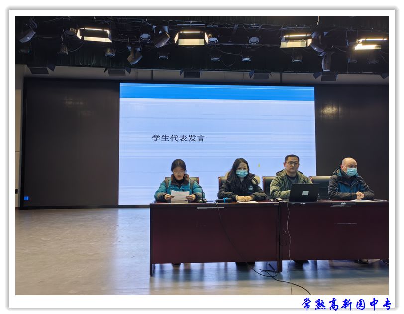 eb4d66feec2f4e53a8266759de6938d9.jpg