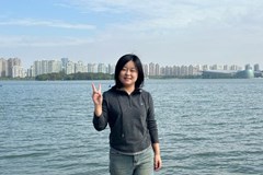 罗亚简介