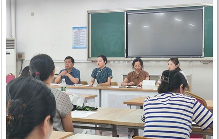 旅游管理部召开2025-2026学年第一学期系部全体教师会议