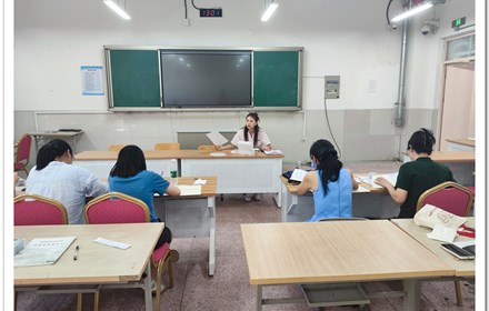 旅游管理部召开2025-2026学年第一学期系部班主任会议 